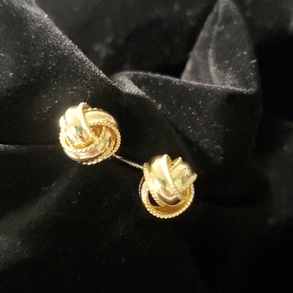 SOLD - Picture 3 of 5